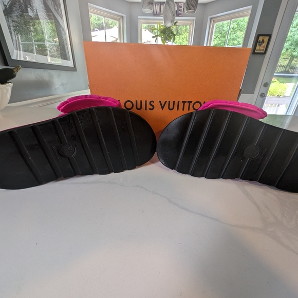 Pool Pillow Flat Comfort Mule - Picture 3 of 8